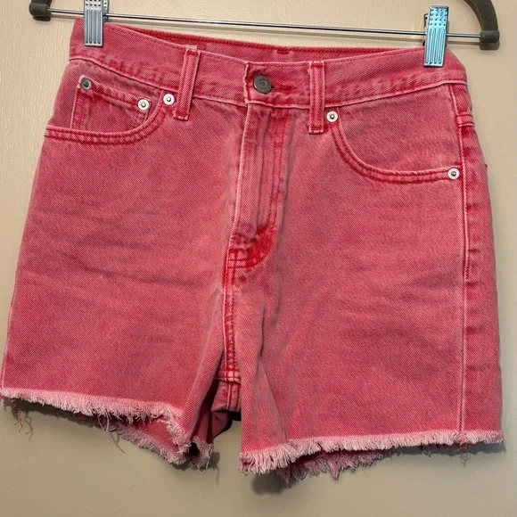 Stylish Pink Denim Women's Shorts - Picture 2 of 7